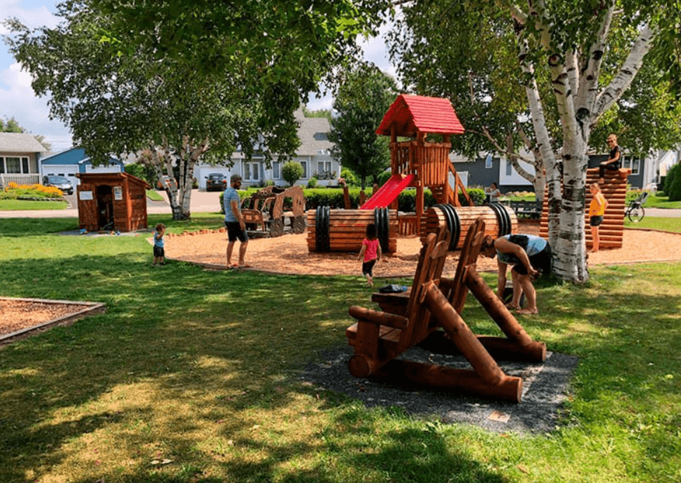 Natural wooden playgrounds: How to choose the right company in Abbotsford
