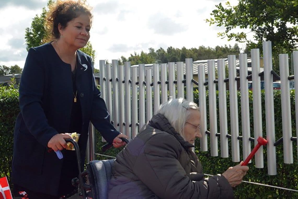 How music-making can help seniors combat depression
